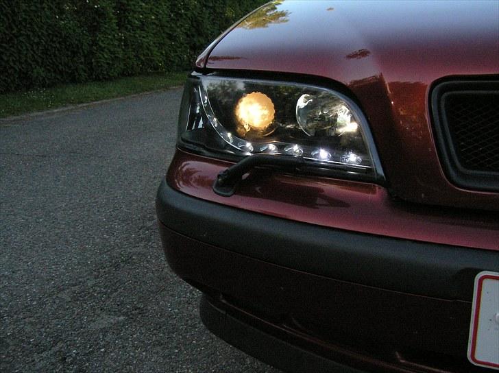 Volvo V40 1,8 16v (SOLGT) - Nye lygter billede 7