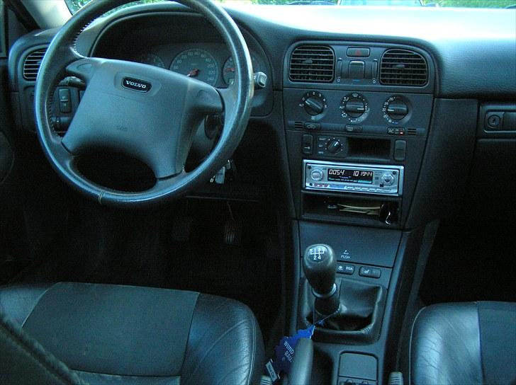 Volvo V40 1,8 16v (SOLGT) - Delt læder kabine billede 16