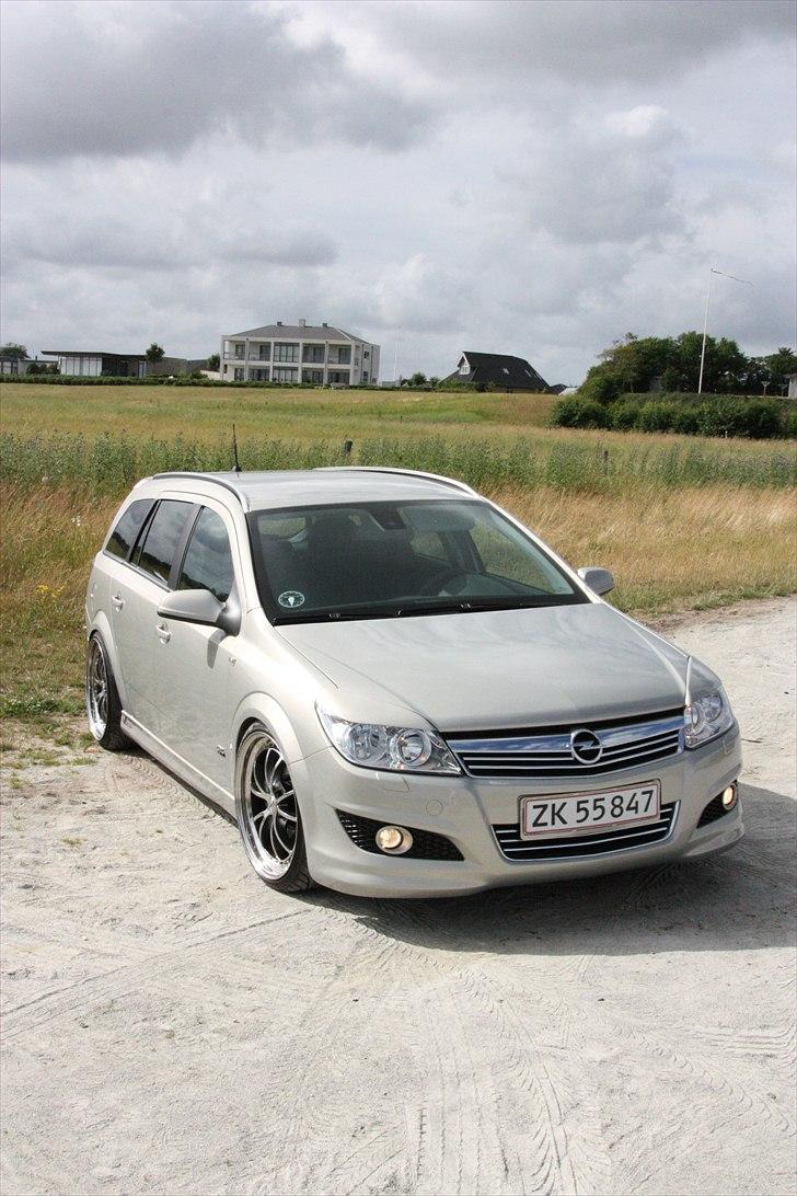 Opel astra h opc line. - lidt ekstra krom i fronten..pynter syntes jeg.. billede 12