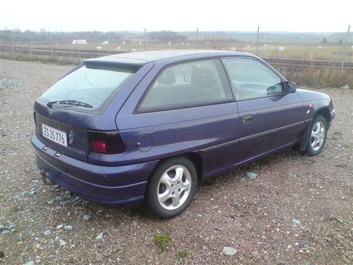 Opel Astra 1.6 SE Sport Solgt billede 2