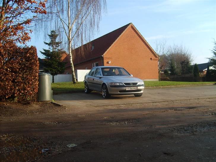 Opel Vectra b 1.6 16 V Solgt billede 1