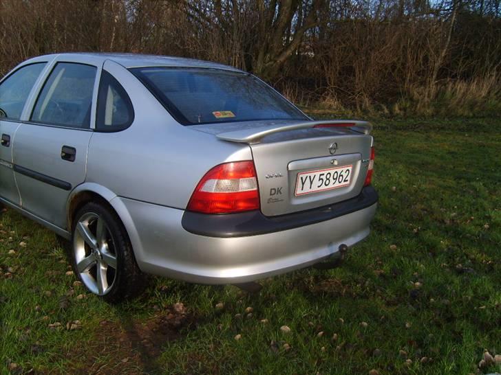Opel Vectra b 1.6 16 V Solgt billede 4