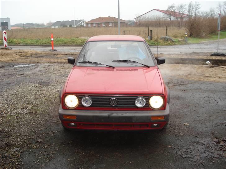 VW Golf 2 1,8 SÆLGES I DELE! billede 1