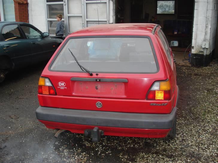 VW Golf 2 1,8 SÆLGES I DELE! billede 3