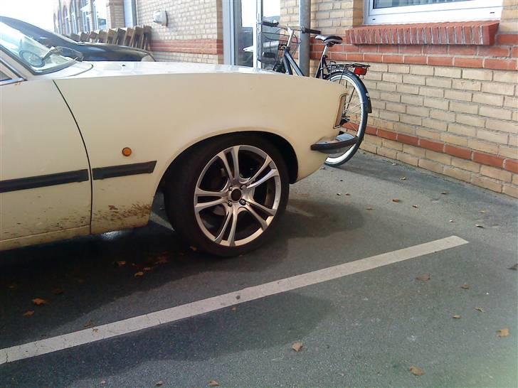 Opel rekord D 1,9sh solgt - yes yes 17" hjul skal der til billede 8