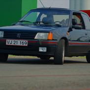 Peugeot 205 GTI