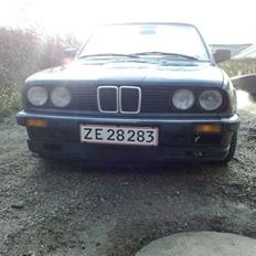 BMW e30