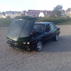 BMW e30 320i byttet