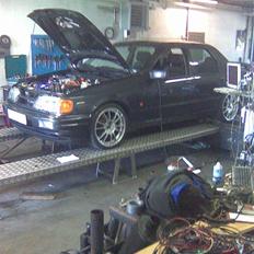 Ford Sierra Cosworth 2WD.