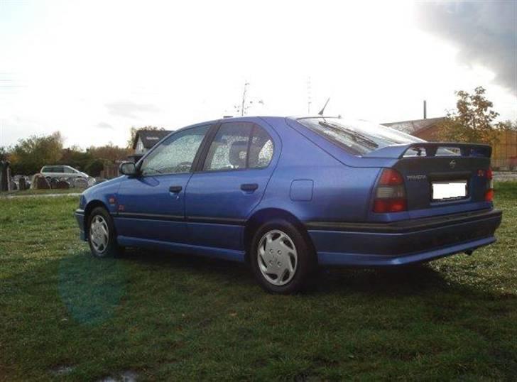 Nissan Primera 1,6 SRI billede 4