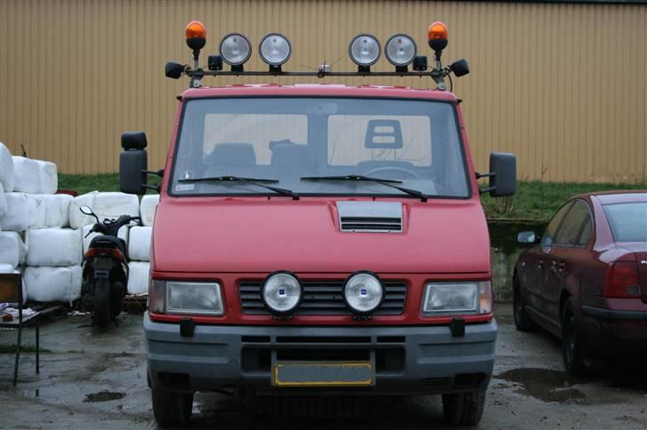 Iveco 35-12 *SOLGT* billede 2