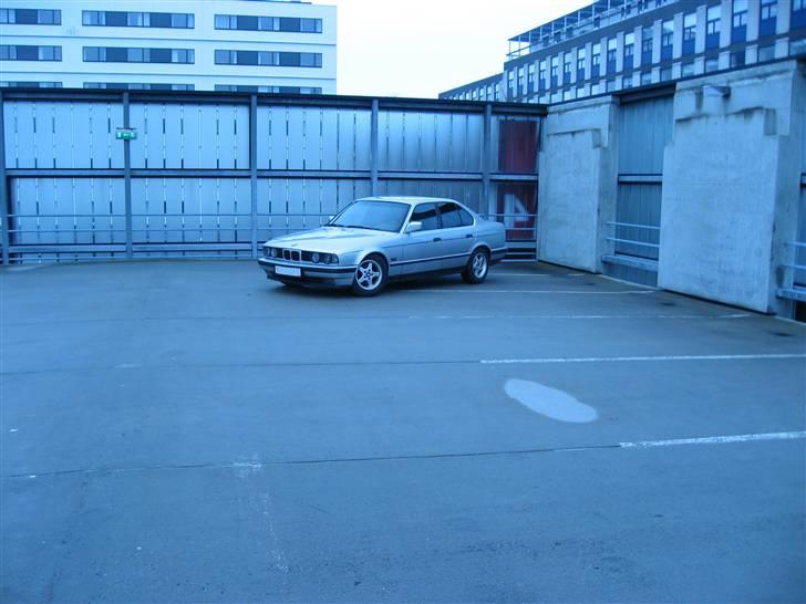 BMW 525i 24V e34 "SOLGT" billede 5