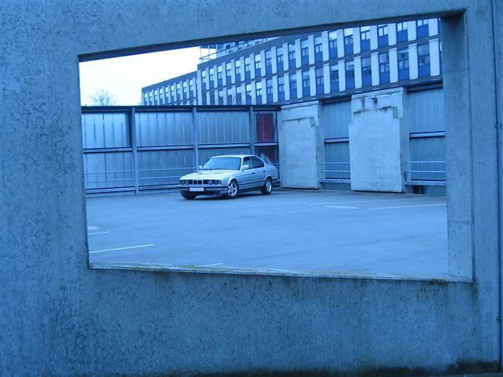 BMW 525i 24V e34 "SOLGT" billede 8