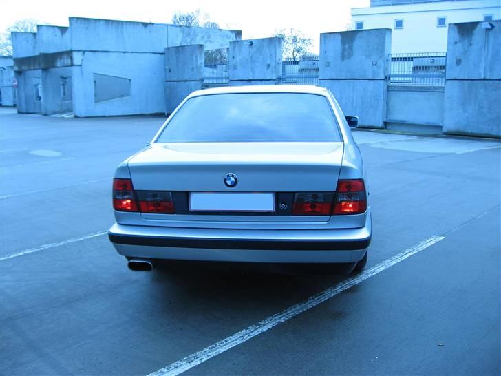 BMW 525i 24V e34 "SOLGT" billede 10