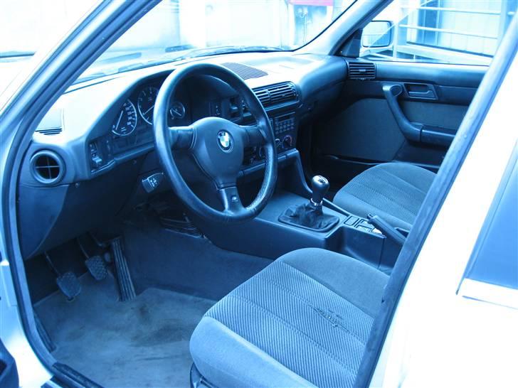 BMW 525i 24V e34 "SOLGT" billede 11