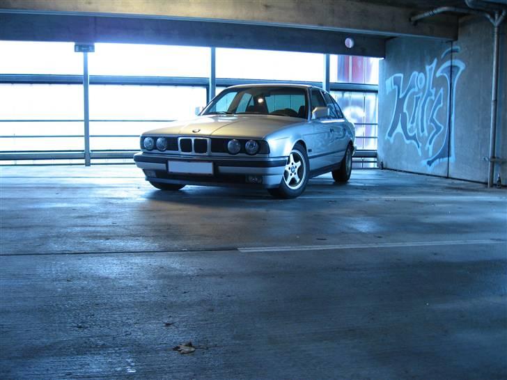 BMW 525i 24V e34 "SOLGT" billede 16