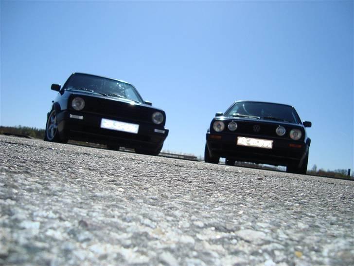 VW Golf 2  ***SOLGT*** - min golf og sin tvilling ;) billede 13