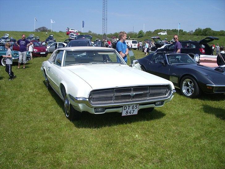 Ford Thunderbird Landau billede 14