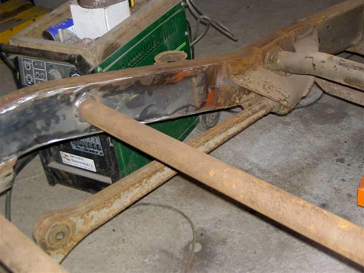 Toyota Landcruiser LJ70 - seriøs svejsning :-) billede 5