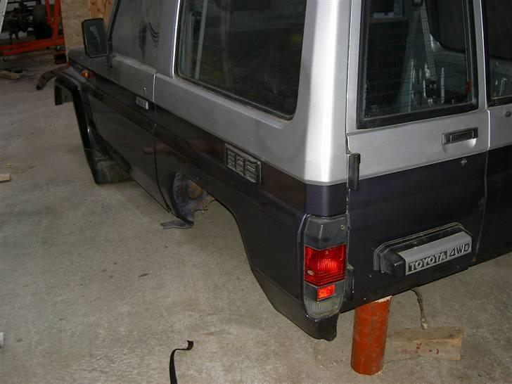 Toyota Landcruiser LJ70 - Karosse renoveret m bla. nye bagskærme  billede 8