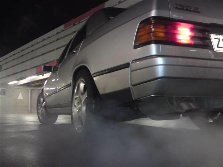 Mercedes Benz 190e  (SOLGT) billede 8