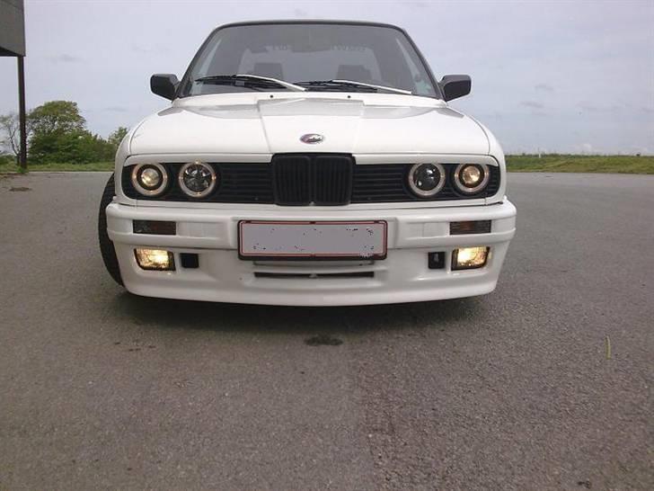 BMW e30 m tech 2 24v - her kan man rigtigt se perle effekten.samme farve på mine keskin kt 5 som på taget billede 14