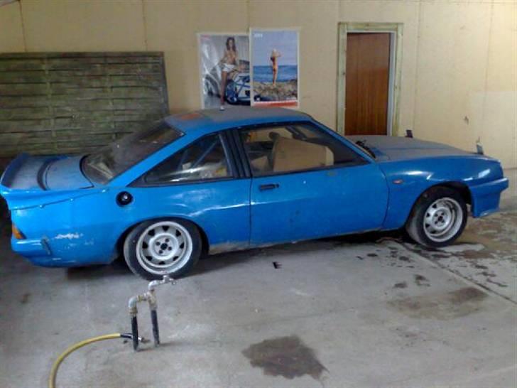 Opel Manta I200 solgt billede 2