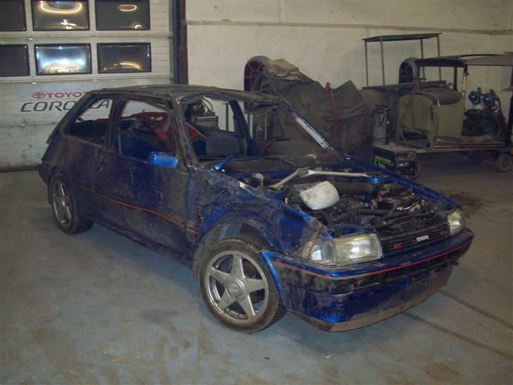 Toyota corolla gt smadret billede 16