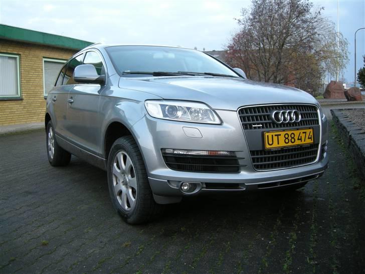 Audi Q7 - med 18" vinter dæk/fælge foran mit firma billede 6