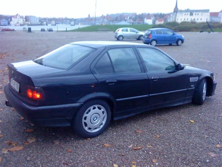 BMW e36 318 is solgt billede 4