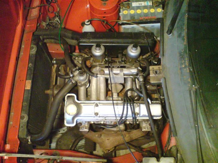 Triumph TR 7 - Triumph´s første crosflow, man kunne også få den som sprint med 16V og montere den med dobbelt Weber billede 10