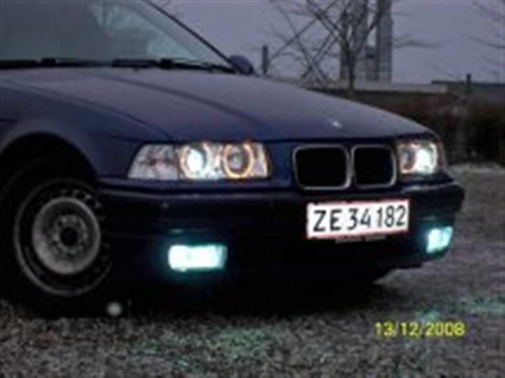BMW 325 tds SOLGT billede 5