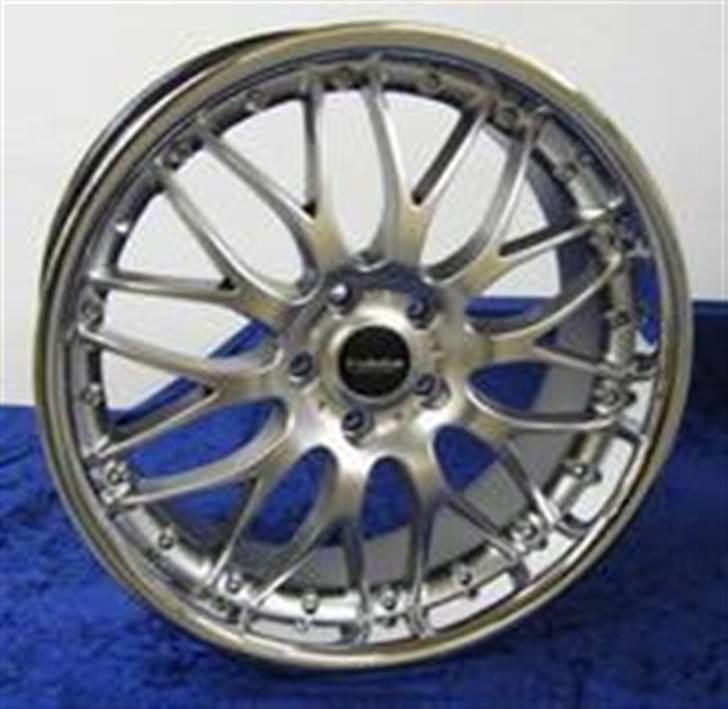 VW Passat 2,3 V5 Highline - Mine sommerfælge 8 x 18" Mech  billede 11