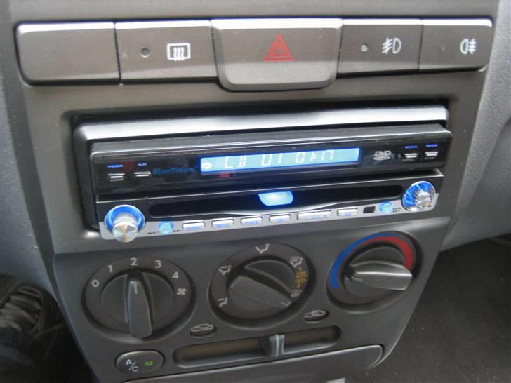 Hyundai Accent 1.5 GLS (solgt) - Headunit billede 13