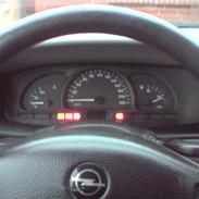 Opel Vectra B 1,6 16V  SOLGT !