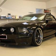 Ford Mustang GT/CS SOLGT