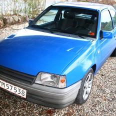 Opel Kadett cc 1,6  ( Tidl.bil )
