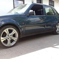 Volvo 460 DL  (SOLGT)