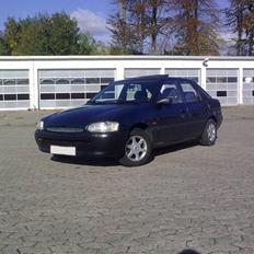 Ford Escort mk VII - 1,6i 16V