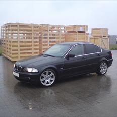 BMW e46 ~ 320i Sedan (ShadowLine)