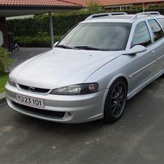 Opel vectra b 3,0 v6