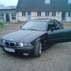 BMW E36 318is coupe ^SOLGT^