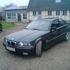 BMW E36 318is coupe ^SOLGT^