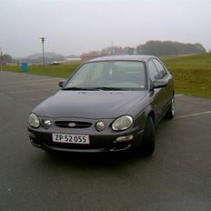 Kia Sephia (total skadet)