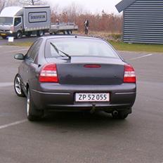 Kia Sephia (total skadet)