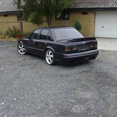 BMW E30 320 i