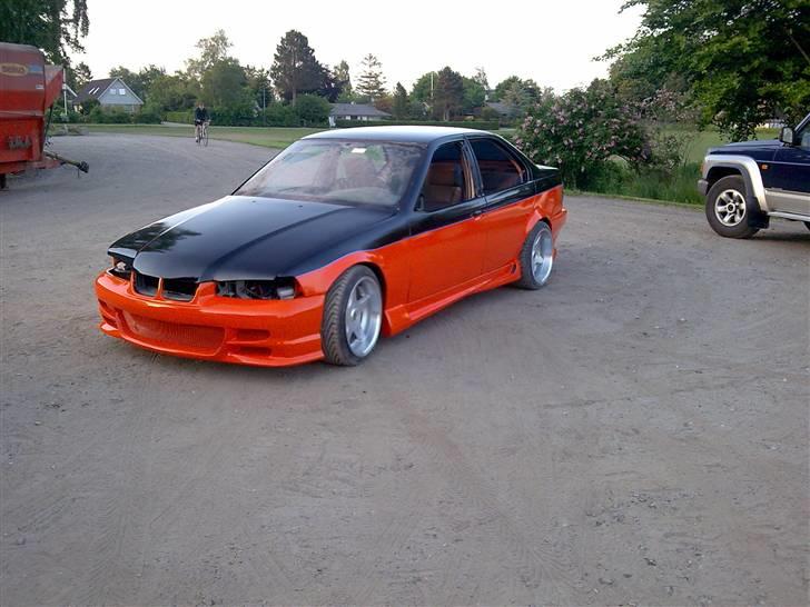 BMW 318i/320i solgt billede 13