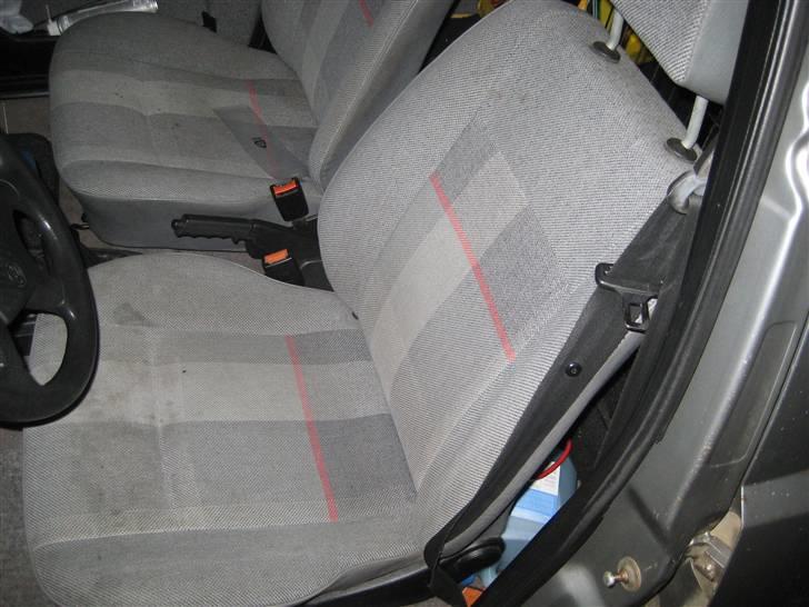 VW Golf 1,6 GTD solgt billede 9