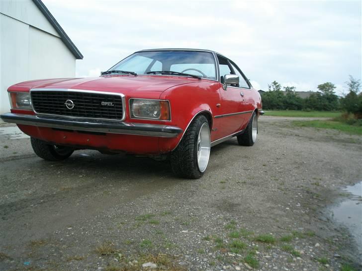 Opel Commodore b "solgt" billede 3