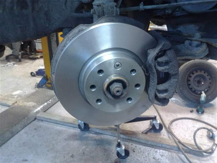 Volvo 460 DL  (SOLGT) - nye bremser skal der til.. billede 5